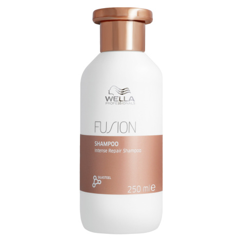 Posilňujúci regeneračný šampón pre poškodené vlasy Wella Professionals Fusion Shampoo - 250 ml (