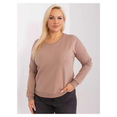 TMAVOBÉŽOVÉ TRIČKO S NÁŠIVKOU -RV-BZ-9312.28P-DARK BEIGE