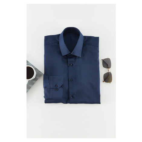 Trendyol námornícka modrá slim fit elegantná košeľa