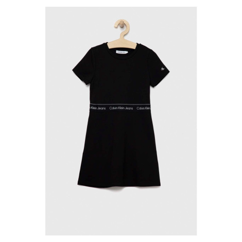 Dievčenské šaty Calvin Klein Jeans čierna farba, midi, rovný strih