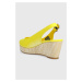 Sandále Tommy Hilfiger ICONIC ELBA SLING BACK WEDGE dámske, žltá farba, na kline, FW0FW04788