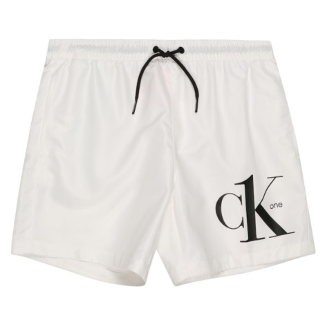Calvin Klein Swimwear Plavecké šortky  biela / čierna