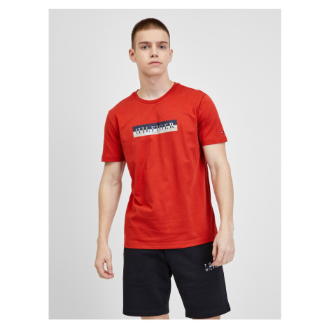 Tommy Hilfiger Men's Red T-Shirt - Men