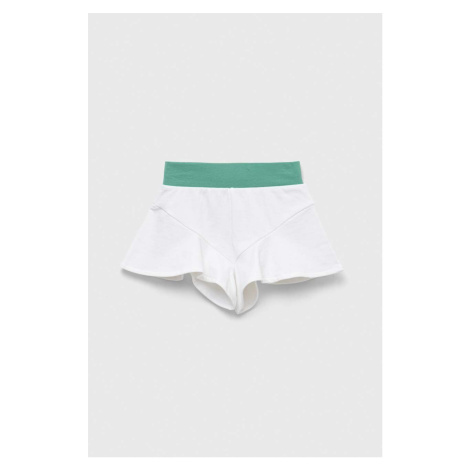 Detské krátke nohavice United Colors of Benetton biela farba, jednofarebné