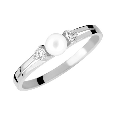 Brilio Nežný prsteň z bieleho zlata s kryštálmi a pravou perlou 225 001 00241 07 58 mm