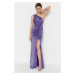 Trendyol fialové pletené večerné šaty s trblietavým výrezom / detailom okna