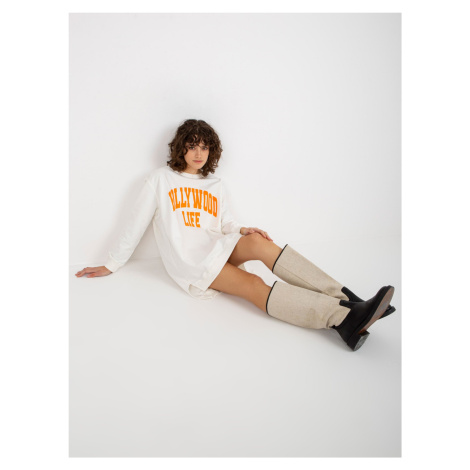 Ecru-orange long oversize sweatshirt with inscription