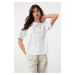 Trendyol White 100% Cotton Embroidery Detailed Relaxed/Wide Cut Crew Neck Knitted T-Shirt