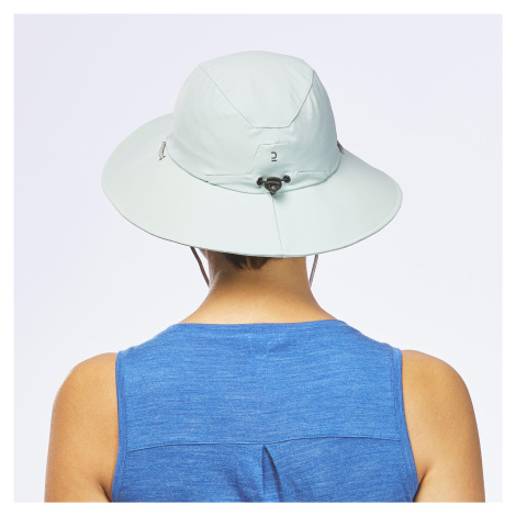 Dámsky trekingový klobúk MT500 s ochranou proti UV svetlozelený FORCLAZ