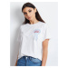 T-shirt decorated with a heart appliqué white