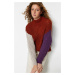 Trendyol dlaždice Široký strih. Jemný textúrovaný pleteninový sveter s farebnými blokmi