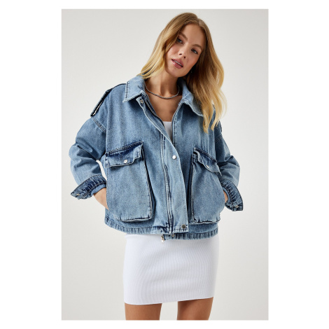 Happiness İstanbul Women's Light Blue Wide Pocket Epaulette Denim Jacket