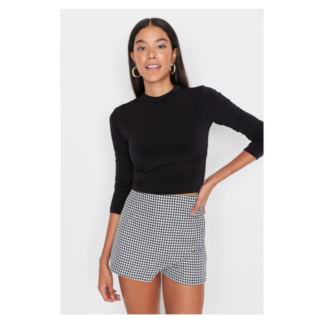 Trendyol Black With Shirring Detailed Sleeves, Fitted/Situated Stand Collar Crop Flexible Knitte