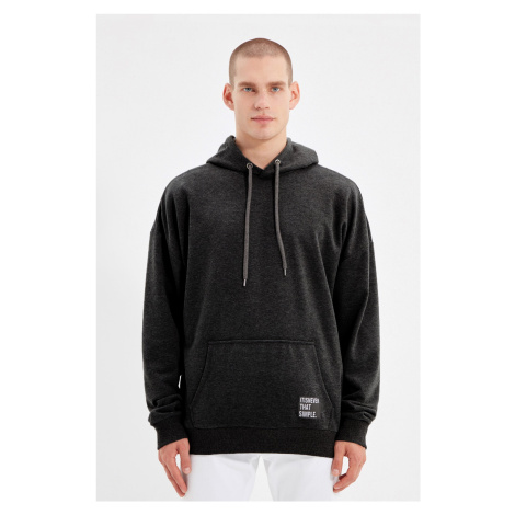 Trendyol Basic Smoked Men's Oversize/Wide Cut Hooded Cotton Sweatshirt with Labeled Fleece Insid