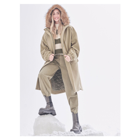 Koton Şahika Ercümen X - oversized lisovaný kabát s kapucňou
