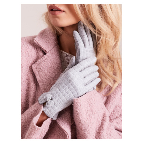 Grey checkered women's gloves