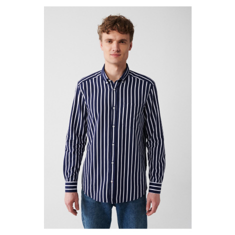 Avva Men's Navy Blue 100% Cotton Oxford Buttoned Collar Striped Regular Fit Shirt