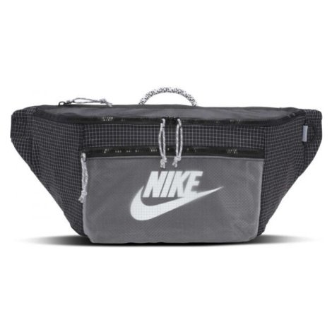 Dámske batohy a športové tašky Nike