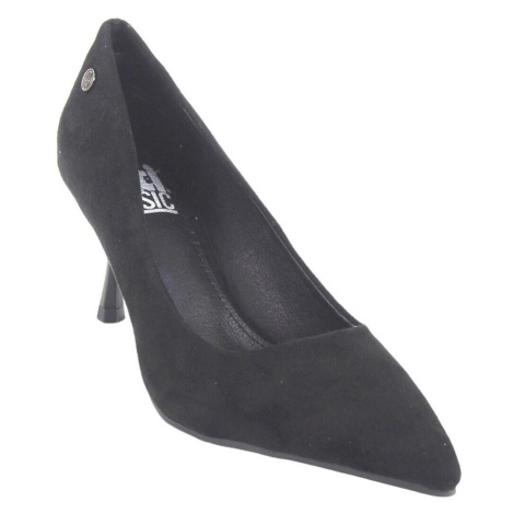 Xti  Dámske topánky  130101 čierne  Univerzálna športová obuv Čierna