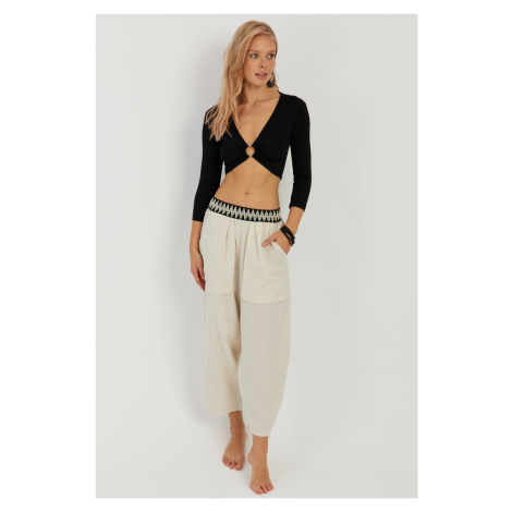 Cool & Sexy Women Ecru Pocket Baggy Trousers OM1203