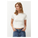 Trendyol Ecru Gimped Fitted/Body-Sitting Crew Neck Knitted Blouse