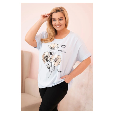 Kesi Włoski Dámska blúzka Plus Size z viskózy s kvetinovou potlačou a nápisom modrá