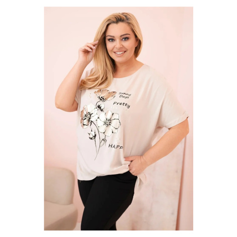 Kesi Włoski Dámska blúzka Plus Size z viskózy s kvetinovou potlačou a nápisom béžová