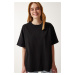 Happiness İstanbul Women's Black Basic Oversize Knitted T-Shirt