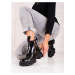 Praktické čierne dámske členkové topánky na plochom podpätku