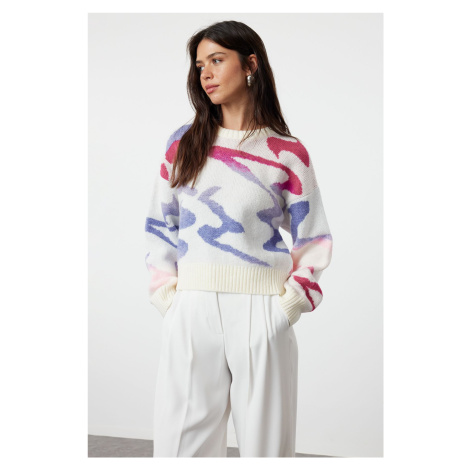 Trendyol Ecru Soft Texture Abstract Patterned Knitwear Sweater