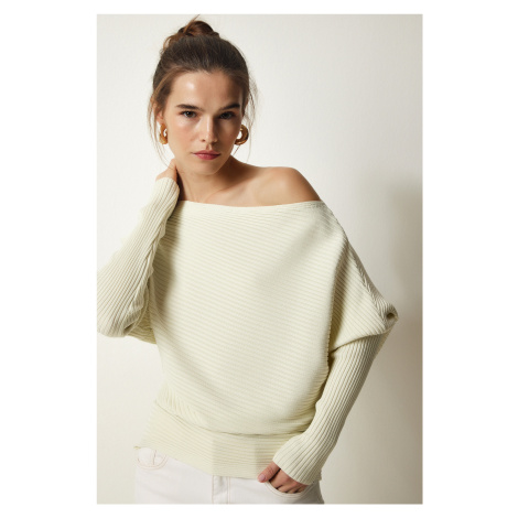 Happiness İstanbul Women's Cream Asymmetric Collar Ribbed Sweater