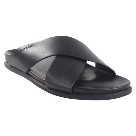 Xti  Rytierske sandále  44975 čierne  Univerzálna športová obuv Čierna