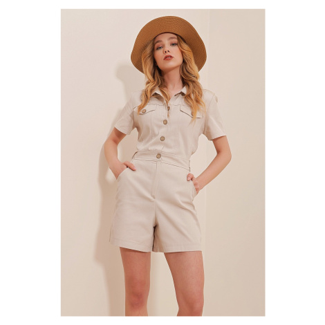 Trend Alaçatı Stili Women's Safari Gabardine Shorts Rompers with Stone Pockets and Button Detail