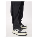 Nike Sportswear Plisované nohavice  čierna / biela
