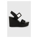 Sandále Calvin Klein Jeans WEDGE SANDAL BADGE dámske, čierna farba, na kline, YW0YW01028
