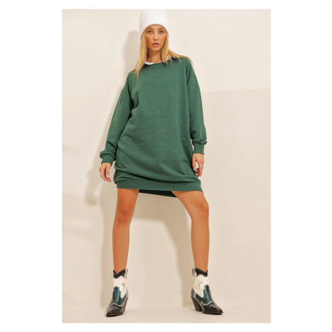 Trend Alaçatı Stili Women's Walnut Green Crew Neck Oversize Sweatshirt Dress