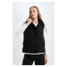 DEFACTO Water Repellent Regular Fit Hooded Zippered Pocket Seasonal Puffer Vest