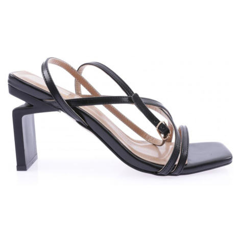 DGN K9001 Women's Flat Toe Cross-Band Heel Sandals