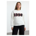 Trendyol Ecru Thick Inside Fleece Regular/Normal Cut Slogan Embroidered Knitted Sweatshirt