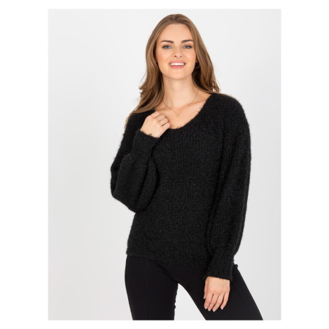 Black fluffy classic sweater with wool OCH BELLA