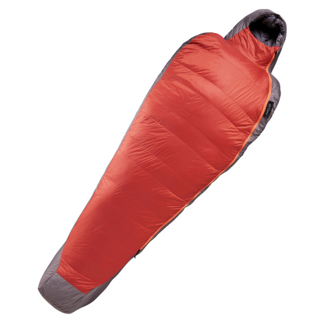 FORCLAZ Trekingový spací vak Trek 900 múmiový páperie/perie do 0 °C červeno-sivý ŠEDÁ