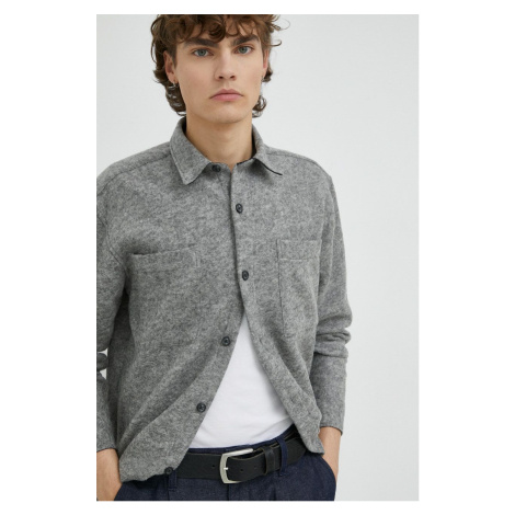 Vlnená košeľa Bruuns Bazaar Wool Reeves pánska, šedá farba, regular, s klasickým golierom