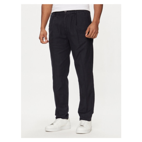 Guess Chino nohavice Henry M4GB28 WFBXA Tmavomodrá Slim Fit