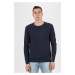 Tommy Jeans Sveter - TJM ORIGINAL CREW NECK SWEATER tmavomodrý