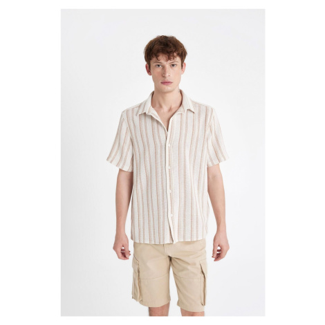 DEFACTO Regular Fit Striped Short Sleeve Shirt