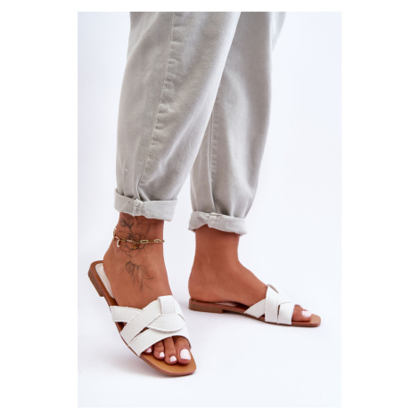 Women's material sandals white Aversa