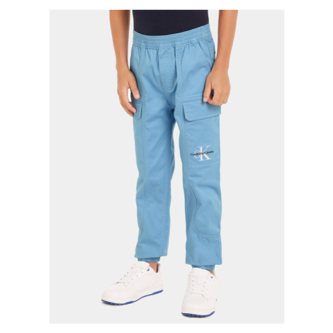 Calvin Klein Jeans Jogger nohavice IB0IB01675 Modrá Regular Fit