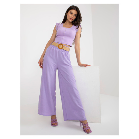 Light purple trousers made of airy fabric