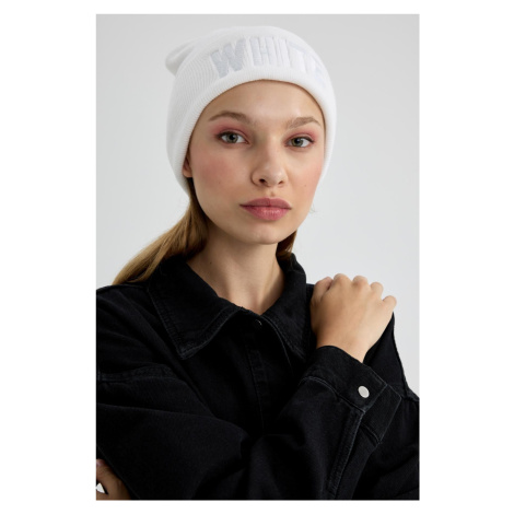 DEFACTO Women's Embroidered Knitted Beret