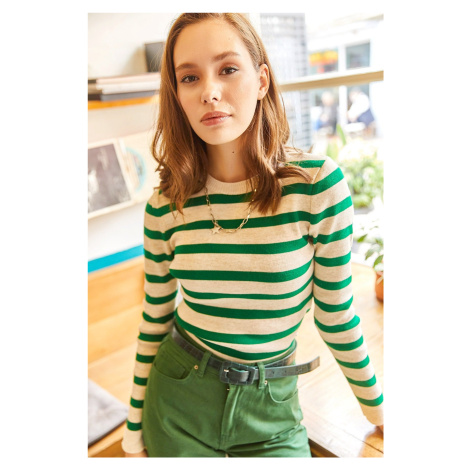 Olalook Women's Grass Green Crew Neck Striped Knitwear Crop Sweater